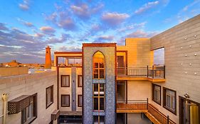 Bankir Khiva 3*